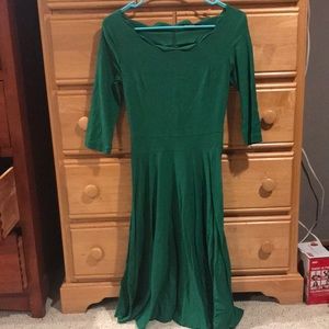 Green Scalloped neckline dress